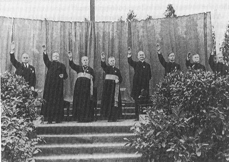 http://www.odinsvolk.ca/images/priests-salute.jpg